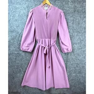Vintage Sandi Dee Dress 13/14 Lavender Romantic Lace 70s 80s Feminine Modest